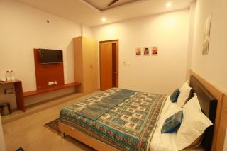 Hotel Amazing Udaipur by Heritage inn - Udaipur - 4