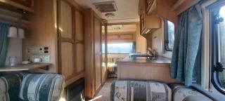 A very neat English caravan for 4 with all amenities and view of the horses - Barão de São João - 2