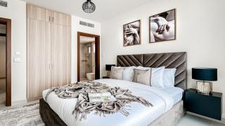 Trophy-Lux Villa w Big Garden & BBQ Grill - 3