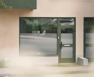 Spacious & Cozy Studio Apartment - 2