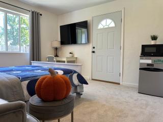 Charming Suite with privacy - Sacramento - 0