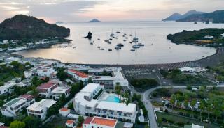 Isola di Vulcano spiaggia delle Sabbie Nere - Appartamento privato all'interno di Resort libero 2, 7 e 8 agosto - - 9