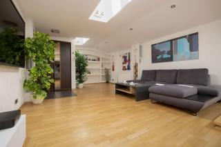 Spacious Two-Bedroom Apartment in the Warsaw City Centre by Noclegi Renters - 0