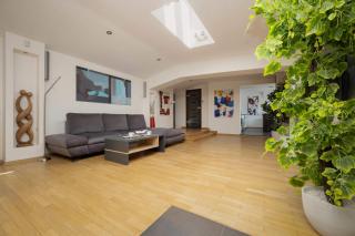 Spacious Two-Bedroom Apartment in the Warsaw City Centre by Noclegi Renters - Varsovie - 0