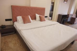 HR Premium Stay - Indore - 3