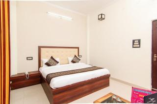 Hotel CZ Inn - Lucknow - 0