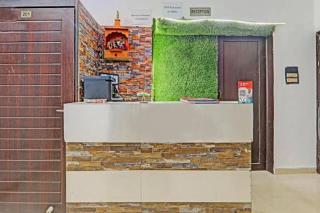 Hotel CZ Inn - Lucknow - 1