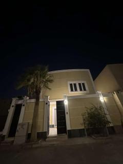 شقة هادئة بدخول ذاتي Quit one room apartment - Riad - 2