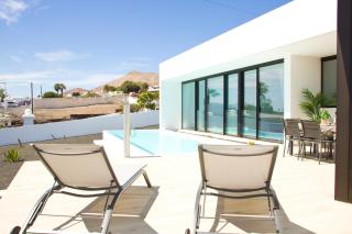 Villa Mendoza - By AZ Rentals - 3
