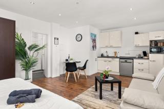 Mola Apartments-Apartment im Herdecker Zentrum für 3 Gäste-Gratis Parkplatz-Highspeed WLAN-auch für Langzeit geeignet - Herdecke - 4