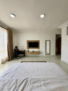 Sleek Luxury 1 Bedroom Apartment - Lagos - 6