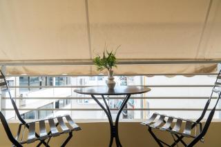 Modern Apartment in Athens with Balcony - 6