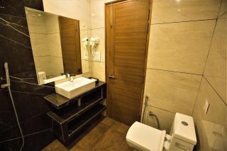 Hotel Noblehaven Near Delhi Airport Unit OF Gross Group - Neu-Delhi - 7