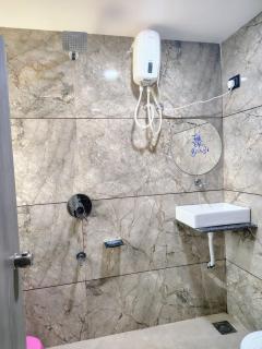Hotel Lotus - Ahmedabad - 6
