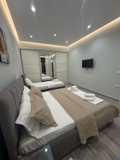 Vitamine Luxury Apartments 2 - Saranda - 1