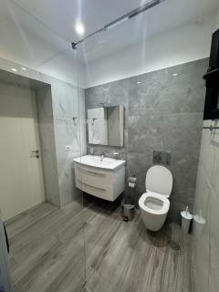 Vitamine Luxury Apartments 2 - Saranda - 5