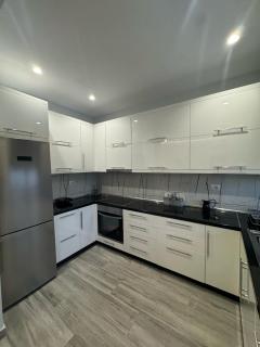 Vitamine Luxury Apartments 2 - Saranda - 8