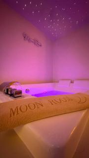 Moon Room, Nuit insolite - Ollioules Toulon Var - Ollioules - 7