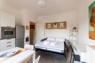 Youhosty - Paul Valery Ter - Milan - 8