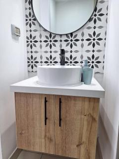 Vive y trabaja con estilo en San Miguel, moderno departamento de 2 dorms con balcon - 0