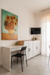 Youhosty - Paul Valery Ter - Milan - 3