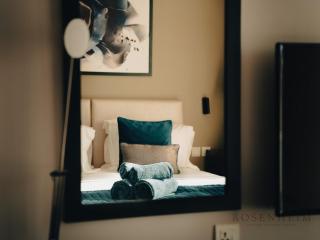 Modern Studio Escape - Pool, Gym & Relaxation - 2