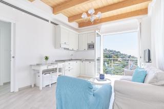 The Italian Lady - Alassio - 7
