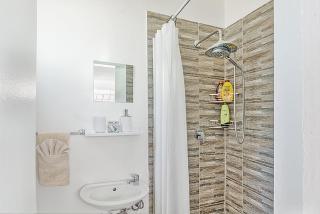 Cute Cozy Cottage near Sandton with Private Patio - Joanesburgo - 6