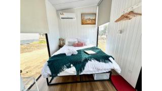 Avondale Heights by Tiny Away - - 9