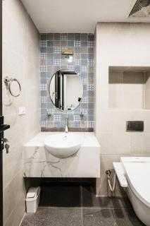 wecozy Tu Hoa - Modern 1BR Apartment, West Lake View - Hanoi - 9