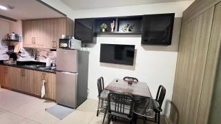 STARR VACATION Condo - Manila - 1