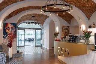1552 Boutique Hotel - Eger - 9