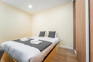 Close to Everything Your Oporto Gray PRM 2T - Oporto - 2