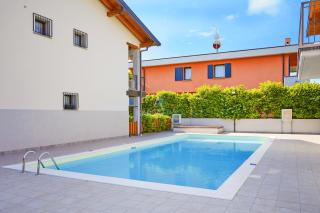 Praga Apartment - Relax in piscina a Sirmione - Sirmione - 9