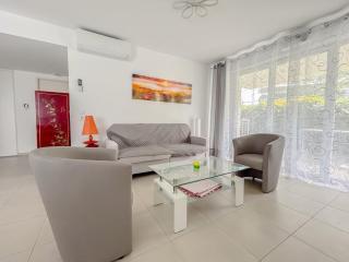 T3 lumineux avec jardin, parking et piscine - Puget-sur-Argens - 0