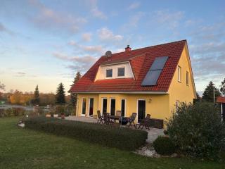 Individuell Eingerichtetes, Freistehendes Ferienhaus Mit Großem Garten In Reizvoller Uckermärckischer Ortschaft - Hardenbeck - 4