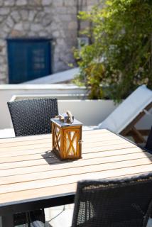 Kaminia Views Escape - Hydra - 4