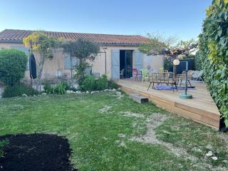 Jolie maison de 80 m2 avec jardin proche Luberon - Le Puy-Sainte-Réparade - 0