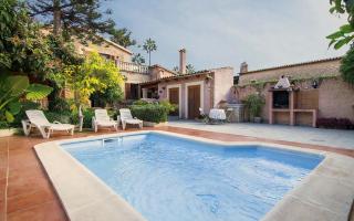 Liebevoll Eingerichtetes Ferienhaus Über Zwei Etagen Mit Einem Gemütlichen Garten Mit Veranda Und Außenküche - Palma de Mallorca - 0