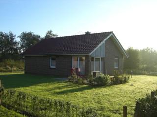 Barrierefreies Ferienhaus Mit Großem Grundstück - Sehestedt - 0