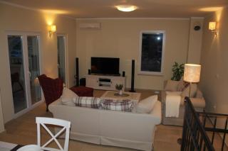 Villa Elena mit Pool, nur 60 Meter zum Meer - Sevid - 4