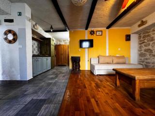 Große Wohnung In Betina Mit Whirlpool Und Terrasse - Betina - 0