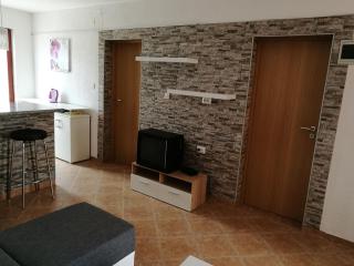 Gemütliche Erdgeschosswohnung Ema Mit Terrasse - Lozice - 9