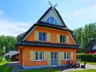 Reetdachhaus Mit Kaminofen Und Großer Terrasse - Glowe - 9