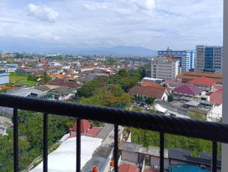 2BR Apartment Majesty 15 W Pool - Bandung - 3