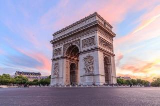 Studio rénové avec balcon près des Champs-Elysées - Parijs - 0