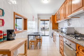Tropical 2 BDR Apt in Lagos Centre by LovelyStay - Lagos - 6