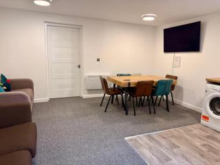 The Green Suite - Three Bedrooms Sleep 6 - Southport - 4