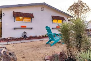 Joshua Tree Park View Home - Joshua Tree - 2