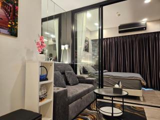 Free Airport Pick Up ! 12th Floor Cozy Studio Room, 5 mins walk to IconSiam & BTS - Bangkok - 3